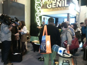 stand pte genil fitur